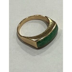 Vintage 14K Yellow Gold Unisex Saddle Green Jade Ring 5g size 8.25